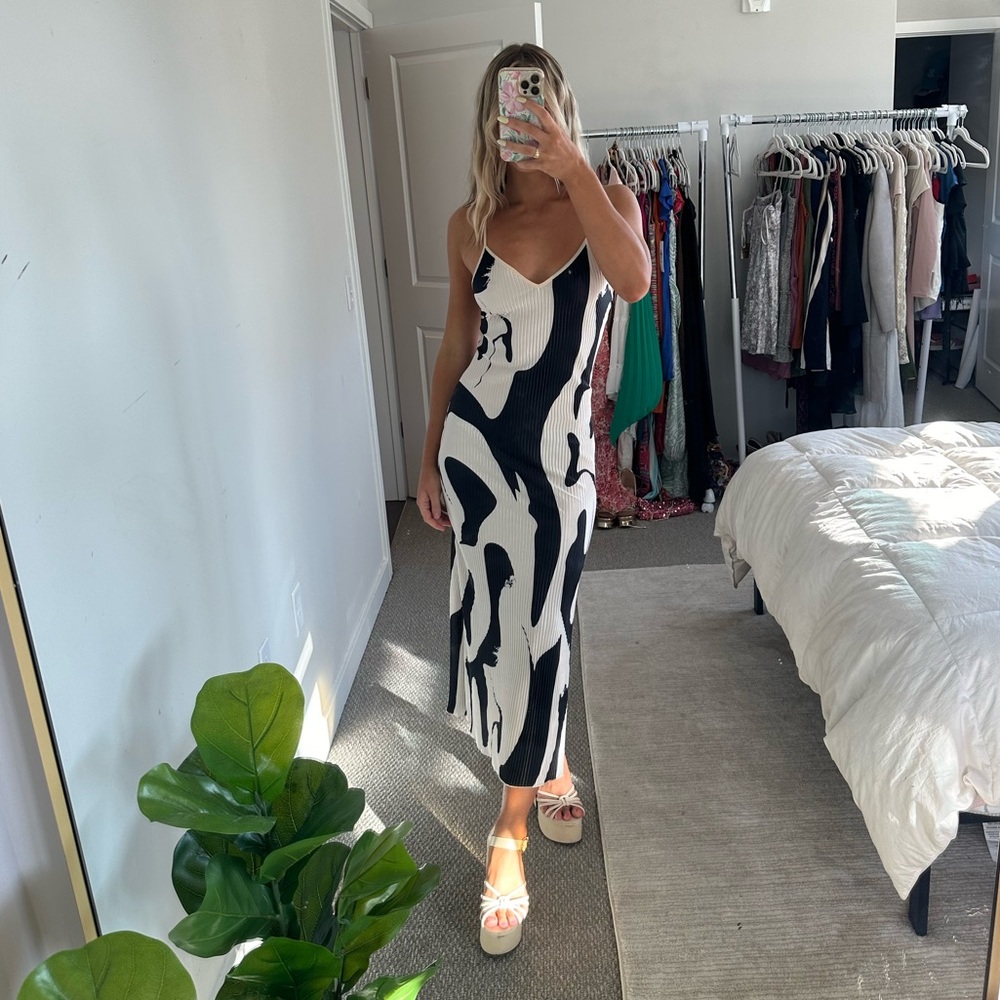 Black & White Abstract Dress
